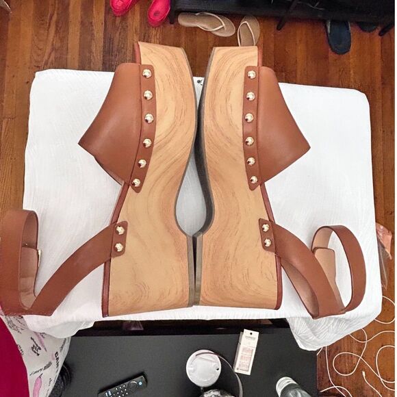 Marc Fisher Cognac Diona Leather Platform Faux Wood Wedge Sandals - Size 9.5 - Picture 4 of 7